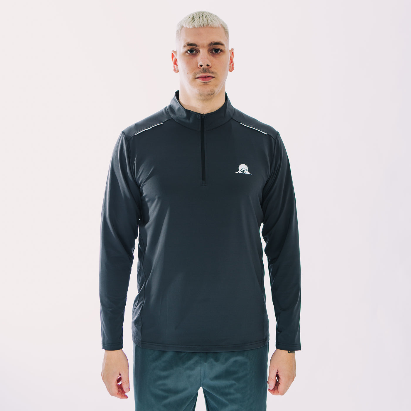 ZOOM 1/4 ZIP ASH GREY